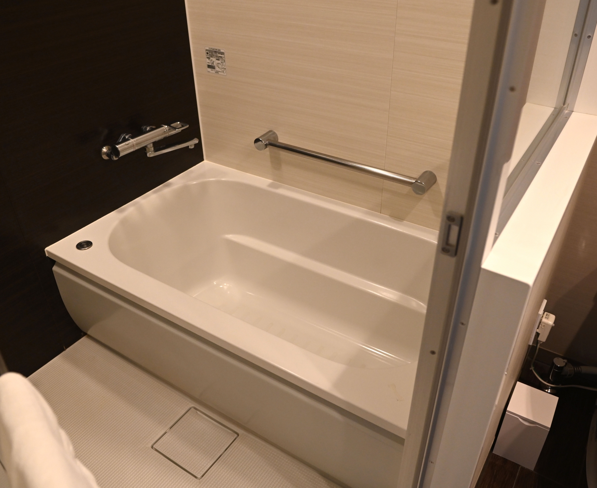 バスリニューアル・リペア 浴槽塗装の乾燥・硬化紹介まとめイメージ写真